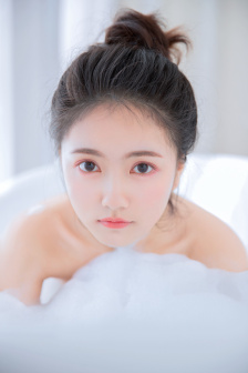 诺阿鼓掌